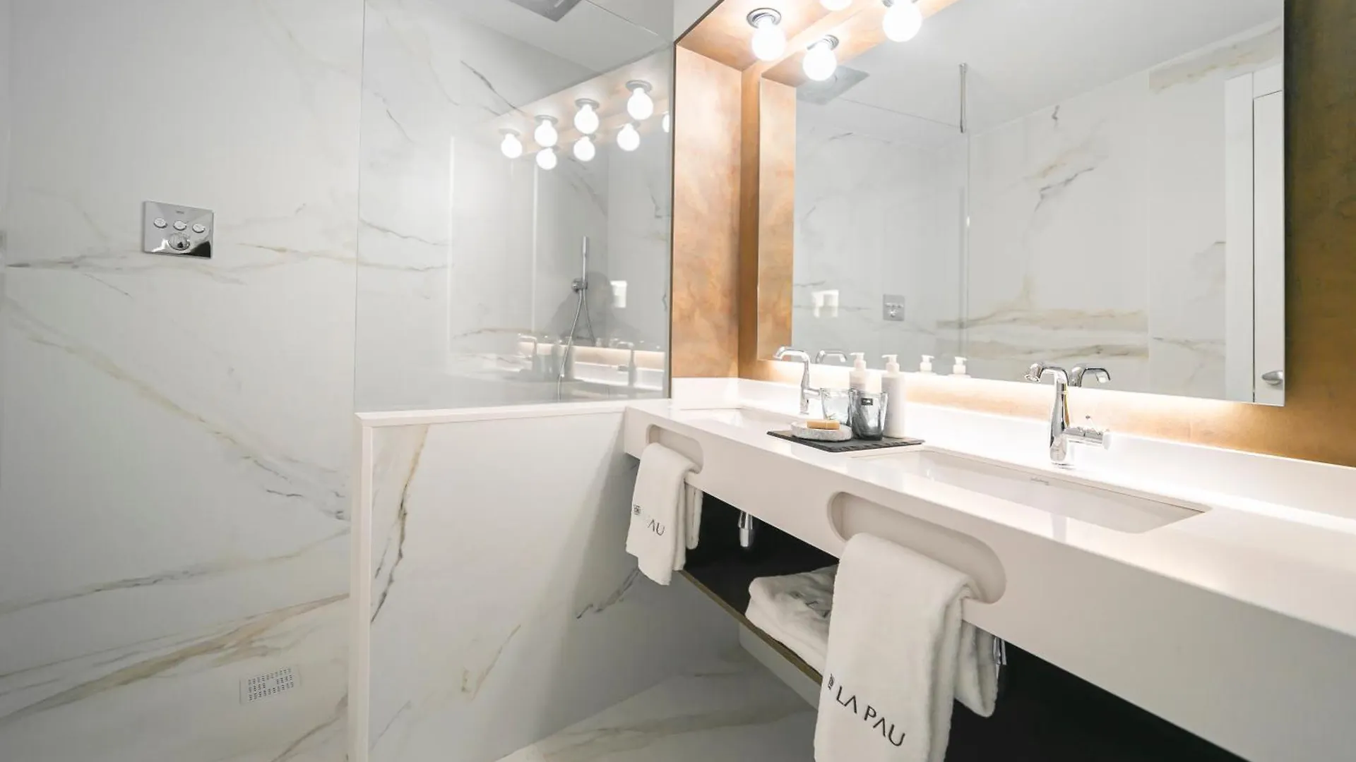 Hotel La Pau 4 Sup Barcelona