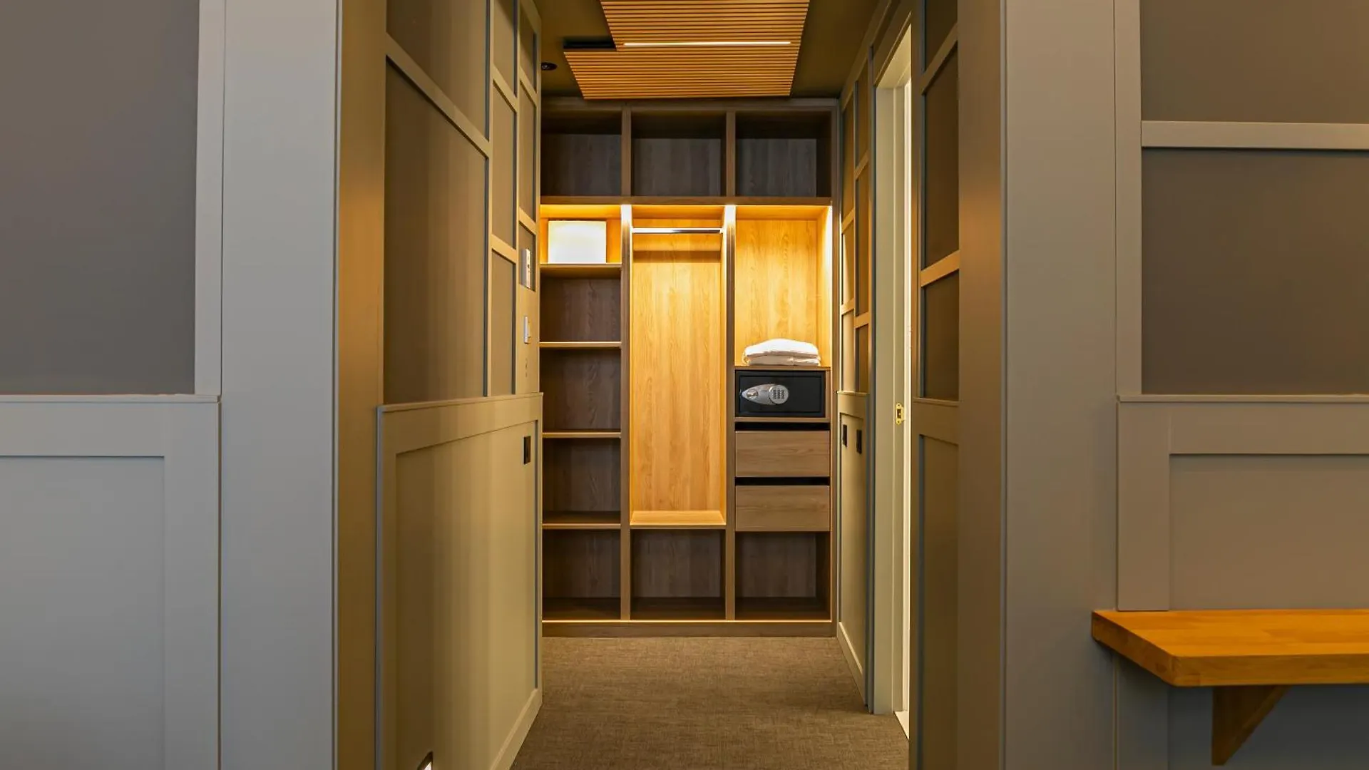 ****  Hotel La Pau 4 Sup Barcelona Spanyolország